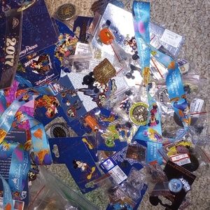 Walt Disney Trading pins grab bags 10 per bag
